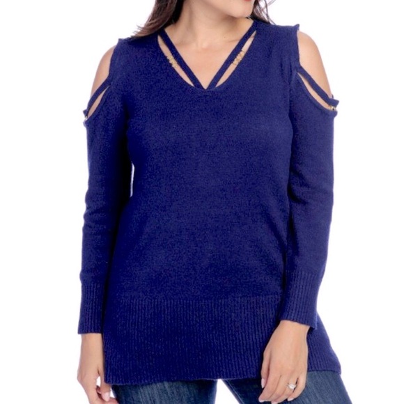 Kate & Mallory Sweaters - 💙Cold shoulder light weight cozy loose knit v-neck sweater NEW💙